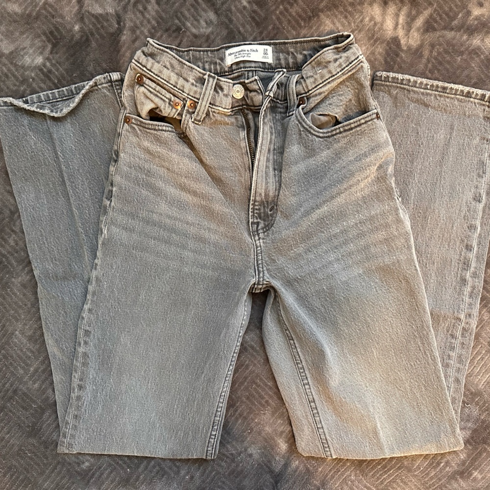 Gray Abercrombie & Fitch